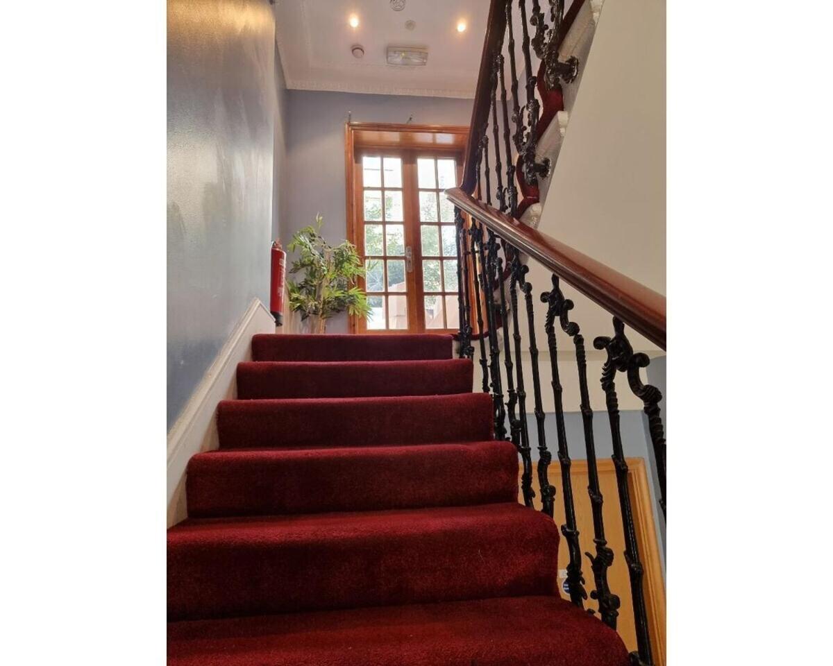 G3- Great Studio For 2 With Patio Near Hyde Park Лондон Екстер'єр фото
