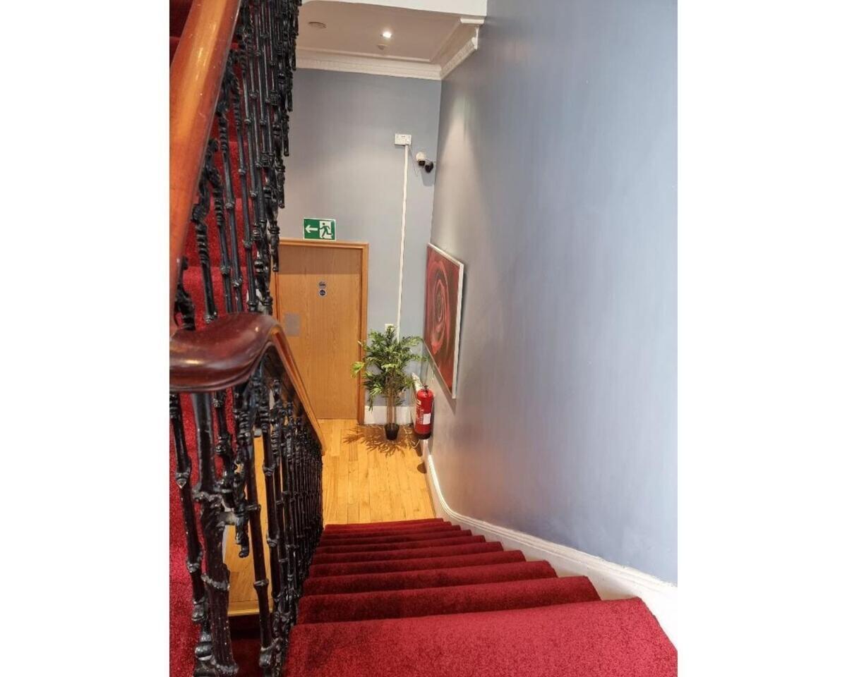 G3- Great Studio For 2 With Patio Near Hyde Park Лондон Екстер'єр фото